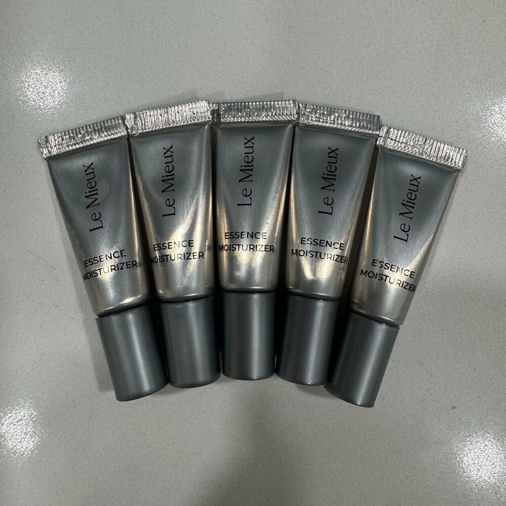 Le Mieux Essence Moisturizer 0.1oz/3ml x 5 pieces=0.5oz SAMPLE New